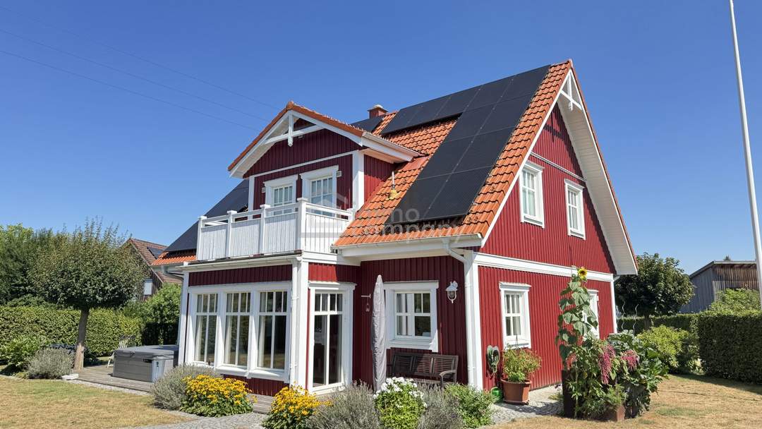 Neuwertiges 5-Zi-Haus in Gampern mit 2 Balkonen, Terrasse & Doppelgarage – Traumhaus!