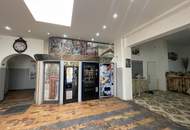 Mitbenutzer gesucht!!! Große Halle, Werkstatt mit Lichtkuppel, Sektionaltor 5m breit, 4,10m hoch und WC, inkl. PKW Parkplatz und 2 Hebebühnen