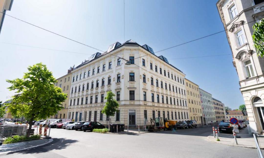 ANLAGEOBJEKT! Einzigartige Investitionsmöglichkeit: 8 Dachgeschosswohnungen