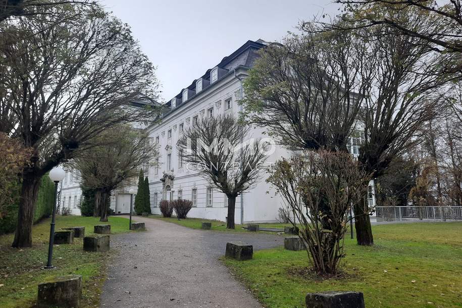 KFZ -Abstellplatz Schloss Traunegg P028, Kleinobjekte-miete, 37,50,€, 4600 Wels-Land