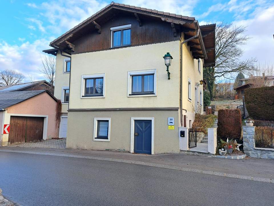 Familienstützpunkt- 2 Wohneinheiten mit getrennten Eingängen