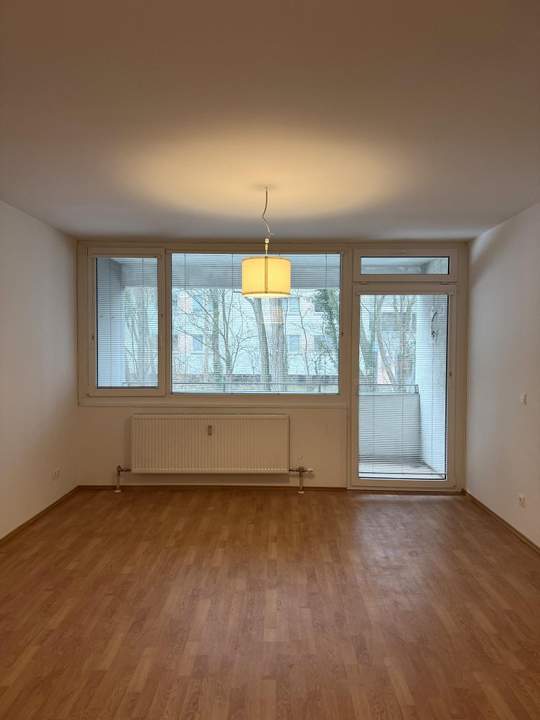 "Großzügige 3-Zimmer-Wohnung mit Loggia"