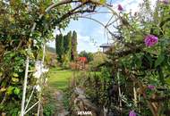 Entzückendes Einfamilienhaus mit Gartenoase in sonniger Lage