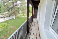 Neu sanierte, 2-Zimmerwohnung mit Balkon und Ausblick ins Grüne!