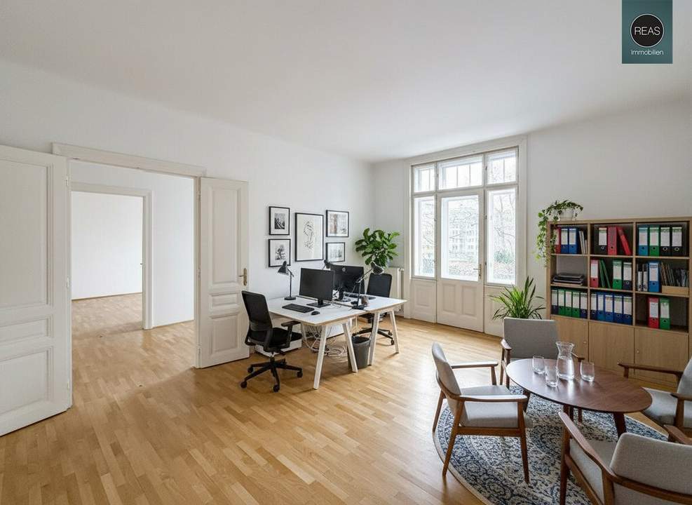 Büro: Stilvolles Altbauobjekt mit Klopfbalkon beim Währinger Schubertpark!