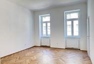 ZUM VERLIEBEN! - TRAUMHAFT SANIERTE 3-ZIMMER-WOHNUNG IM STILALTBAU, BALKON IN DEN LAUSCHIGEN INNENHOF MÖGLICH