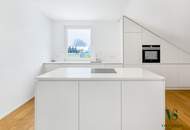 sehr helle und ruhige Dachgeschosswohnung in Hietzinger Bestlage