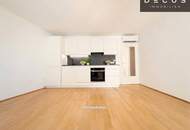 | SONNIGE DACHGESCHOSS-WOHNUNG | ca. 58m² | 3 ZIMMER | MIT ca. 50m² FREIFLÄCHE | 3.OG | SEHR GUTE LAGE | INNENSTADT