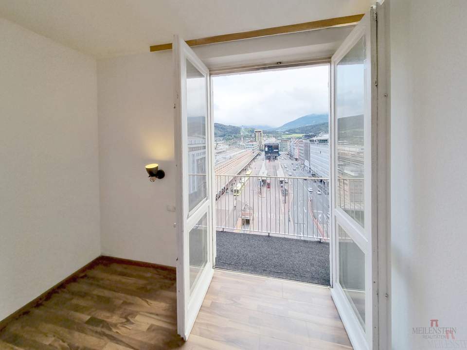 4,3 % Rendite! VERMIETETE Wohnung in zentraler Lage mit traumhaftem Ausblick