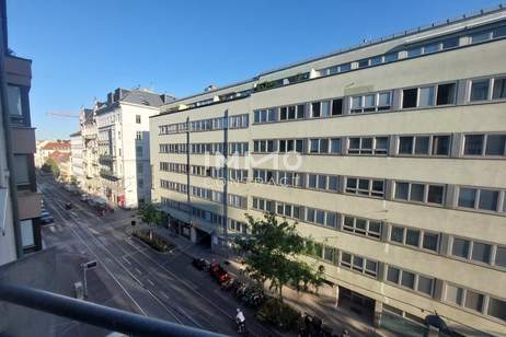 Helle 2 Zimmer- Wohnung, straßenseitig in der Laudongasse, Wohnung-miete, 827,71,€, 1080 Wien 8., Josefstadt