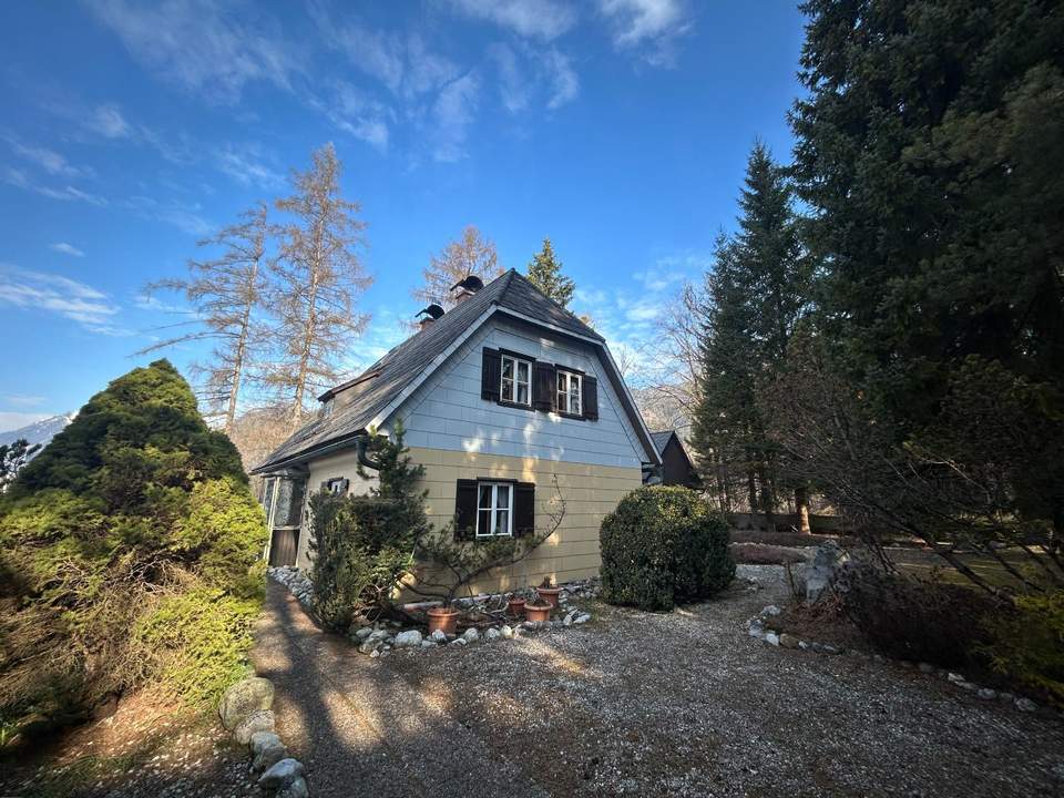 Entzückendes Haus in sonniger Alleinlage!