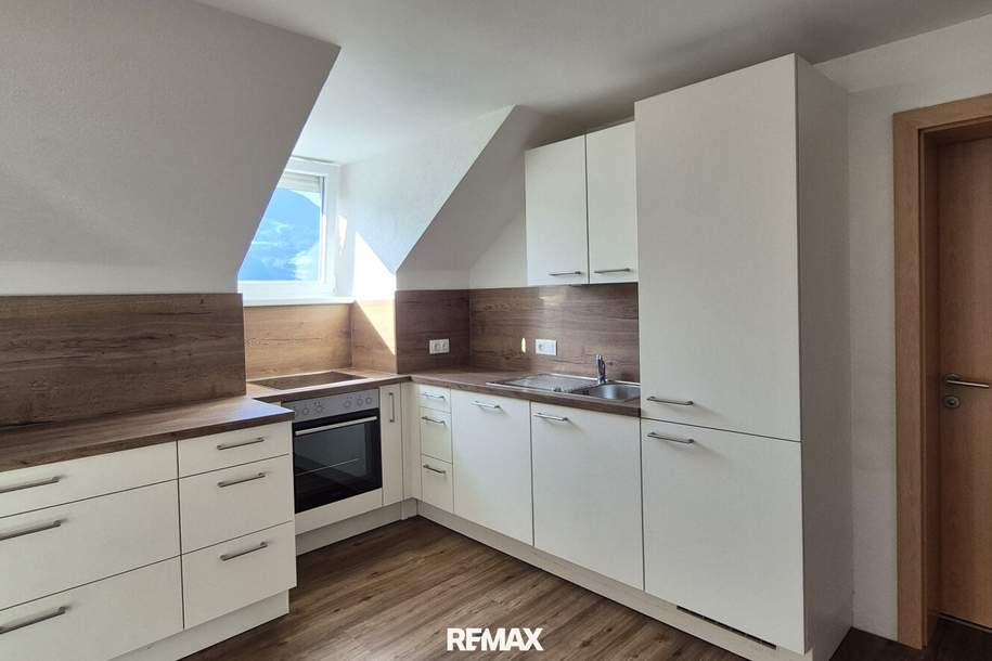 Wohngefühl mit Dachgeschoßcharme – renoviert und mit Gartennutzungsmöglichkeit, Wohnung-kauf, 220.000,€, 6200 Schwaz