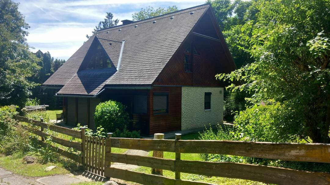 Erholsames Wohnen im Holzhaus im Grünen im Vulkanland