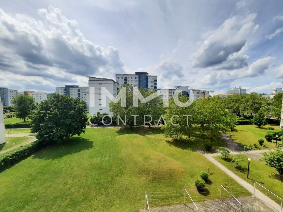Familienfreundliche Eigentumswohnung mit Loggia in ruhiger Lage von Wels