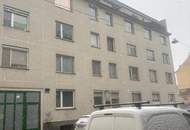 Helle ruhige Wohnung für Einzelpersonen und Paare