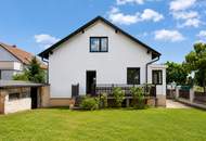 "StoP: FriscH SanierteS ZuhausE & SonnigeM GarteN in WEIGELSDORF!"