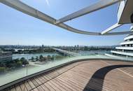 Helle Dachgeschosswohnung mit Panoramablick auf die Donauinsel