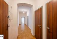 Wohnen direkt bei der Votivkirche: großzügige 2-Zi.-Wohnung (getrennt begehbare Zimmer + Küche)