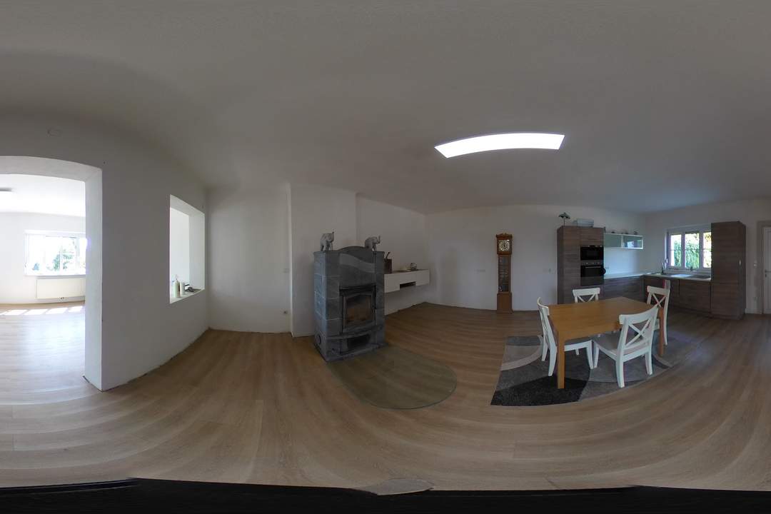 Großzügiges Wohnhaus mit 4 Wohneinheiten in herrlicher Aussichtslage - nähe Graz