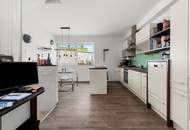 "Traumhafte Dachterrassen-Maisonette mit Fernblick &amp; Badeteichzugang"