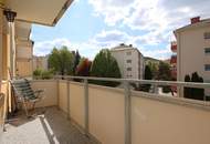 Sanierungsbedürftige 2-Zimmer-Wohnung mit Balkon