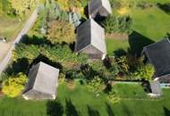 Zwei Wohnbereiche unter einem Dach – großes Haus mit Garten &amp; Nebengebäuden