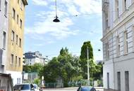 Sonnige, bezugsfertige Altbauwohnung mit zahlreichen Gestaltungsmöglichkeiten!