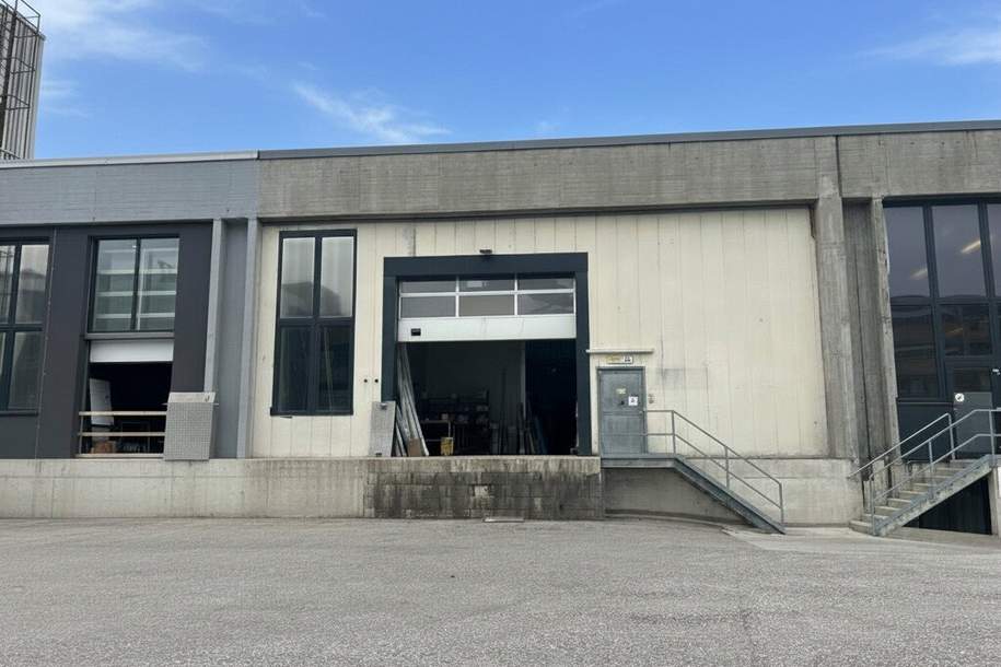 Gewerbepark Traiskirchen! 900 m² Halle mit Rampe und ebenerdiger Einfahrt für Gabelstapler! € 6,90 inkl allg. BK/m² netto!, Gewerbeobjekt-miete, 6.210,00,€, 2514 Baden