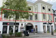 Großzügige Altbauwohnung mit 86 m² Terrasse am Hauptplatz von Tulln – Wohnen und Arbeiten