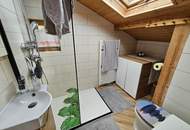 LIEBEVOLL RENOVIERTES LOFT IM DACHGESCHOSS BEI WÜRMLA