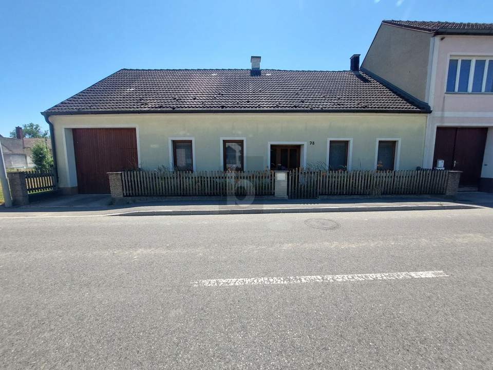 CHARMANTES REIHENHAUS MIT GARTEN