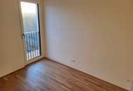 Exklusiver Neubau im 10. Stock mit Seeblick, Kochinsel & großzügigem Balkon – moderne 3-Zimmer-Wohnung
