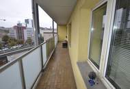 Sanierungsbedürftige 2-Zimmer Wohnung mit sonniger Loggia