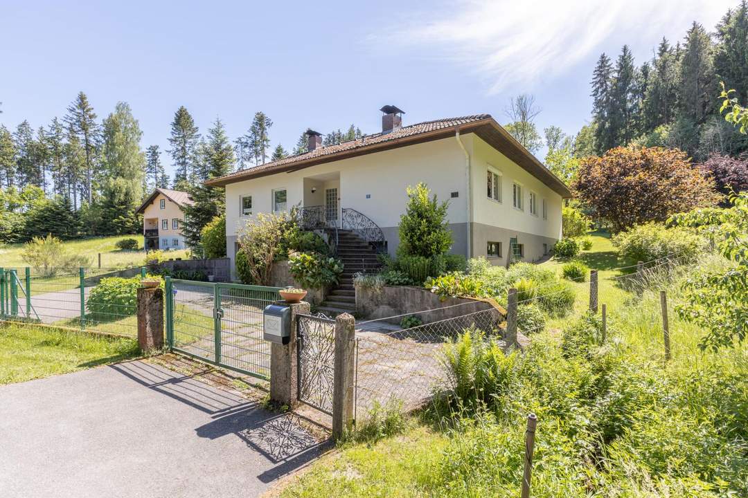 Besonderes Zuhause im Grünen – modernes Einfamilienhaus in Ruhelage nahe Lembach