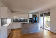 Design trifft Ausblick: Maisonette mit großzügiger Dachterrasse und Dachgarten