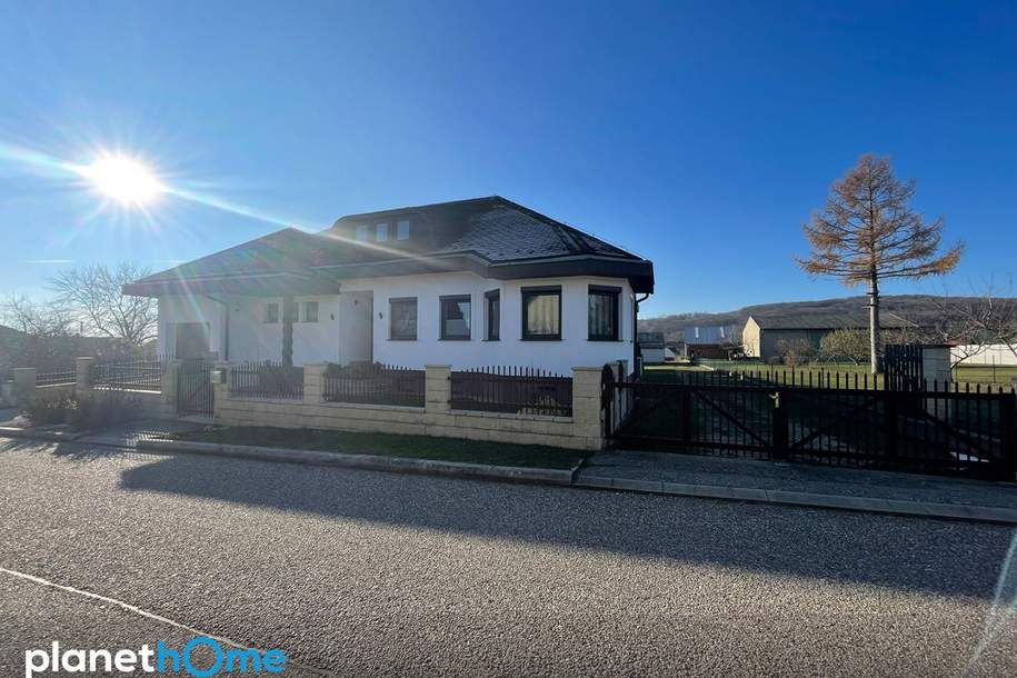 Koffer packen und einziehen! Ihr neues Zuhause mit umfangreicher Ausstattung – ausgiebig saniert, Haus-kauf, 990.000,€, 2413 Neusiedl am See