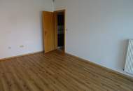 Ruhige 2-Zimmerwohnung, Südwestlage, hofseitig, WG-geeignet