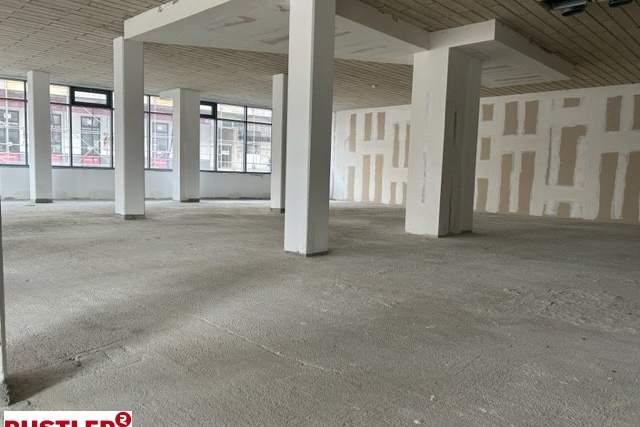 ATTRAKTIVE GESCHÄFTSFLÄCHE - MIT FLEXIBLEN GESTALTUNGSMÖGLICHKEITEN, Gewerbeobjekt-miete, 5.233,97,€, 1210 Wien 22., Donaustadt