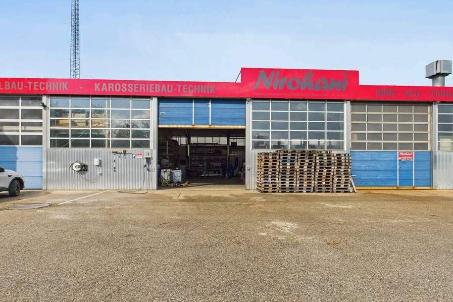 Halle mit großer Freifläche zur vielseitigen Nutzung inkl Wohnhaus mit 3 Wohnungen, Gewerbeobjekt-kauf, 4331 Perg