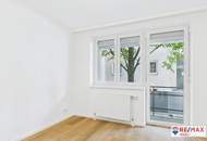 Erstbezug nach Sanierung - 2-Zimmer Wohnung mit großem Balkon
