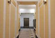 Am Allerheiligenplatz: Kompakte Altbauwohnung + Parkblick + Sonnige Südwest-Ausrichtung + Nähe U6 + Fernwärme + Vermietet zu BAR 3,38% bzw. 3,72%