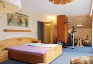 "8 Zimmer und viel mehr!"