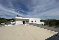 Ein wahres LUXUS-PENTHOUSE mit 360 Grad Fernblick in die Weinberge - mit gigantisch großer Außenfläche - westlich von Graz