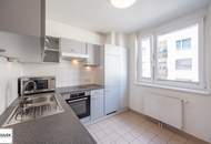 Ab sofort verfügbar: 4 Zimmer Neubauwohnung mit separater Küche und Süd-Loggia