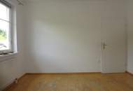 Schöne große Dachgeschoßwohnung mit Loggia!