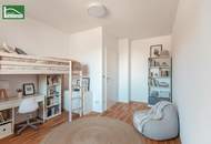 Hohe Lebensqualität dank optimaler Kombination aus Stadt und Natur! Inklusive PV-Anlage und 2 KFZ Abstellplätze!