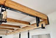 Schöne DG-Wohnung in ruhiger Lage mit hochwertiger Küche &amp; Balkon. Videorundgang vorhanden.