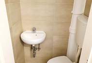 Die leise Seite des Stadtlebens! Kompakte Kleinstwohnung im 3.Stock mit eingereichtem, großen Balkon! U-Bahn um´s Eck! Ruhige Hoflage in 1030 Wien + Schönes Altbauhaus! Nicht zögern!