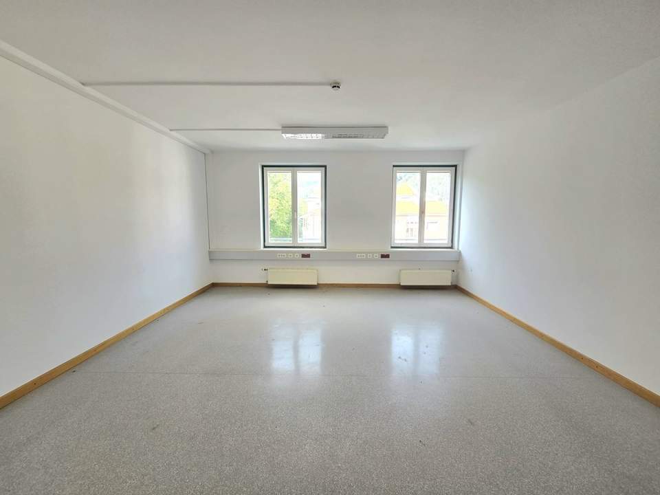 Büro- & Praxisräume im Zentrum – einzeln oder komplett anmietbar im Zentrum von Spittal an der Drau