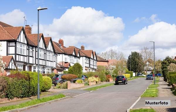 Familienfreundliche Doppelhaushälfte mit viel Platz und guter Ausstattung
